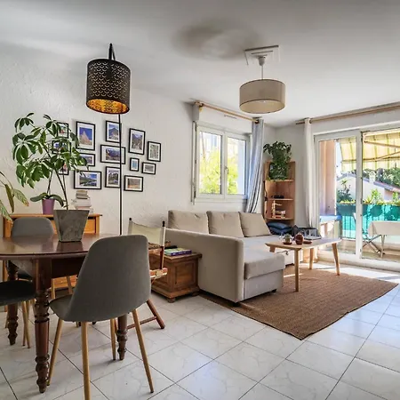 Grand 2 Pieces Et Belle Terrasse * 니스